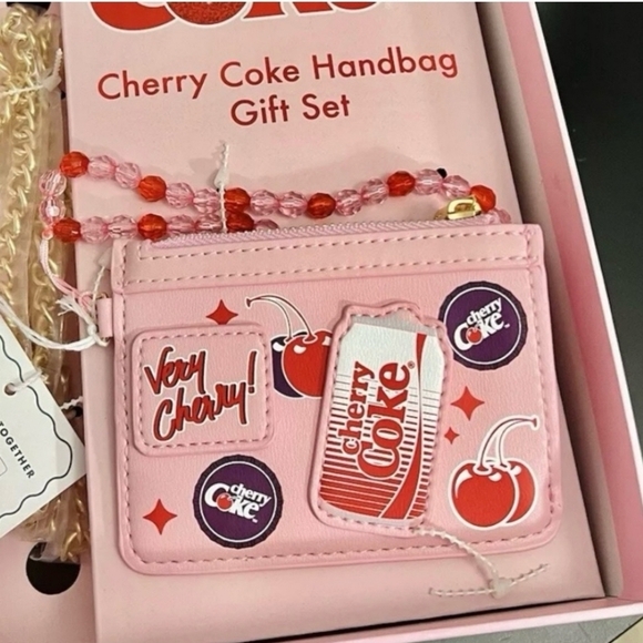 🔹️SKINNYDIP 🔹️LONDON 2 pc Cherry Coke Handbag Cardholder 2 Pcs Gift Set  🍒 - Picture 2 of 11